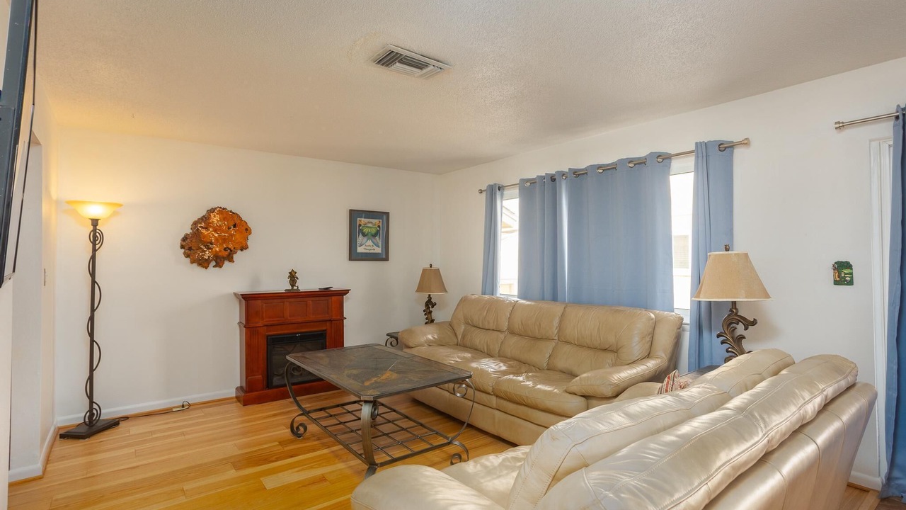 Photo of Livingroom in Pensacola Beach