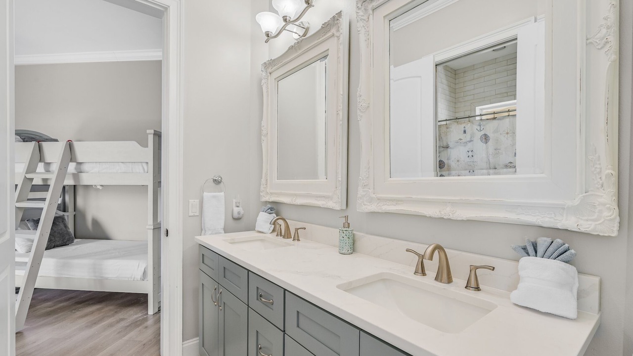 Photo of Bathroom in Emerald Waters Village