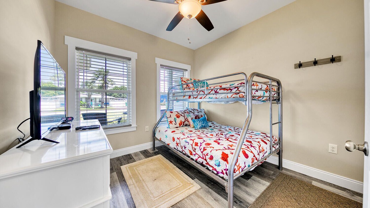 Photo of Bedroom in Bahama Beach