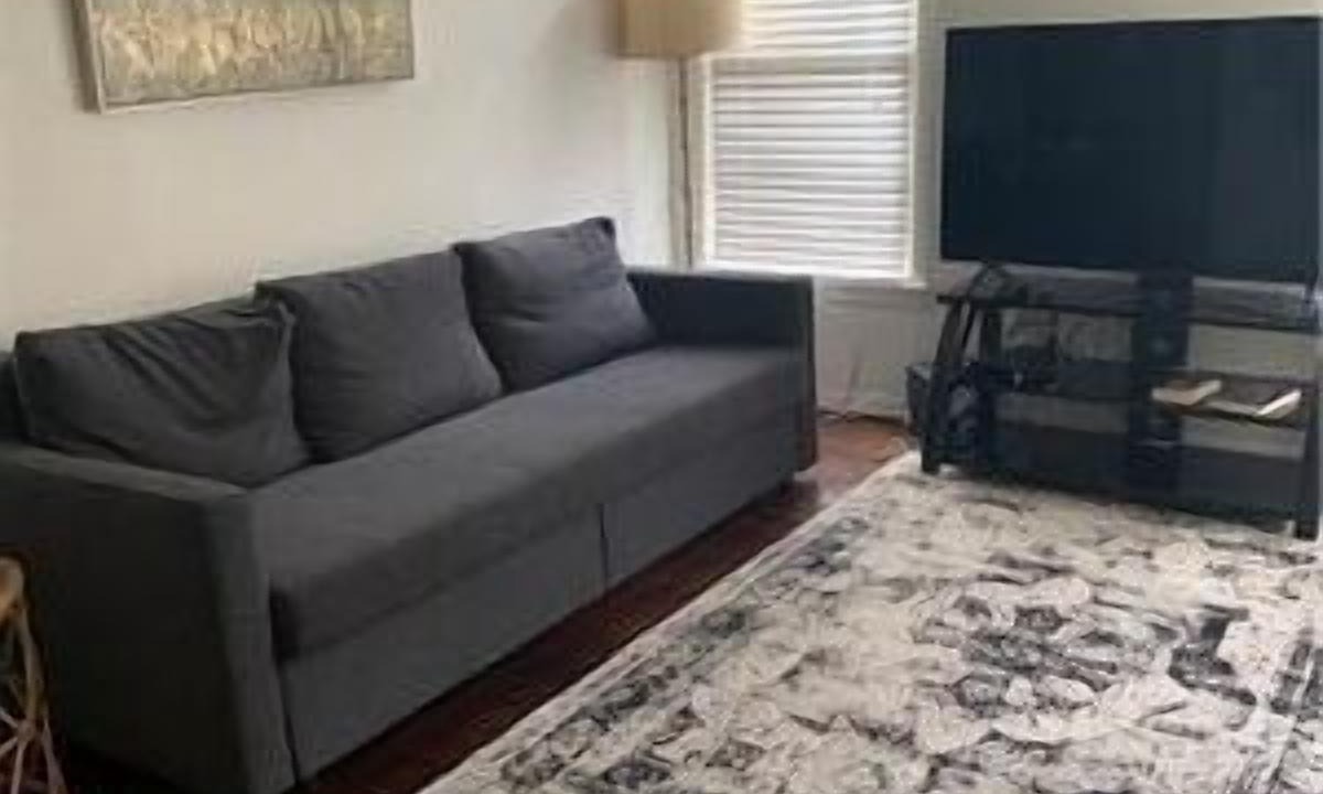 Photo of Bedroom in Central Arlington