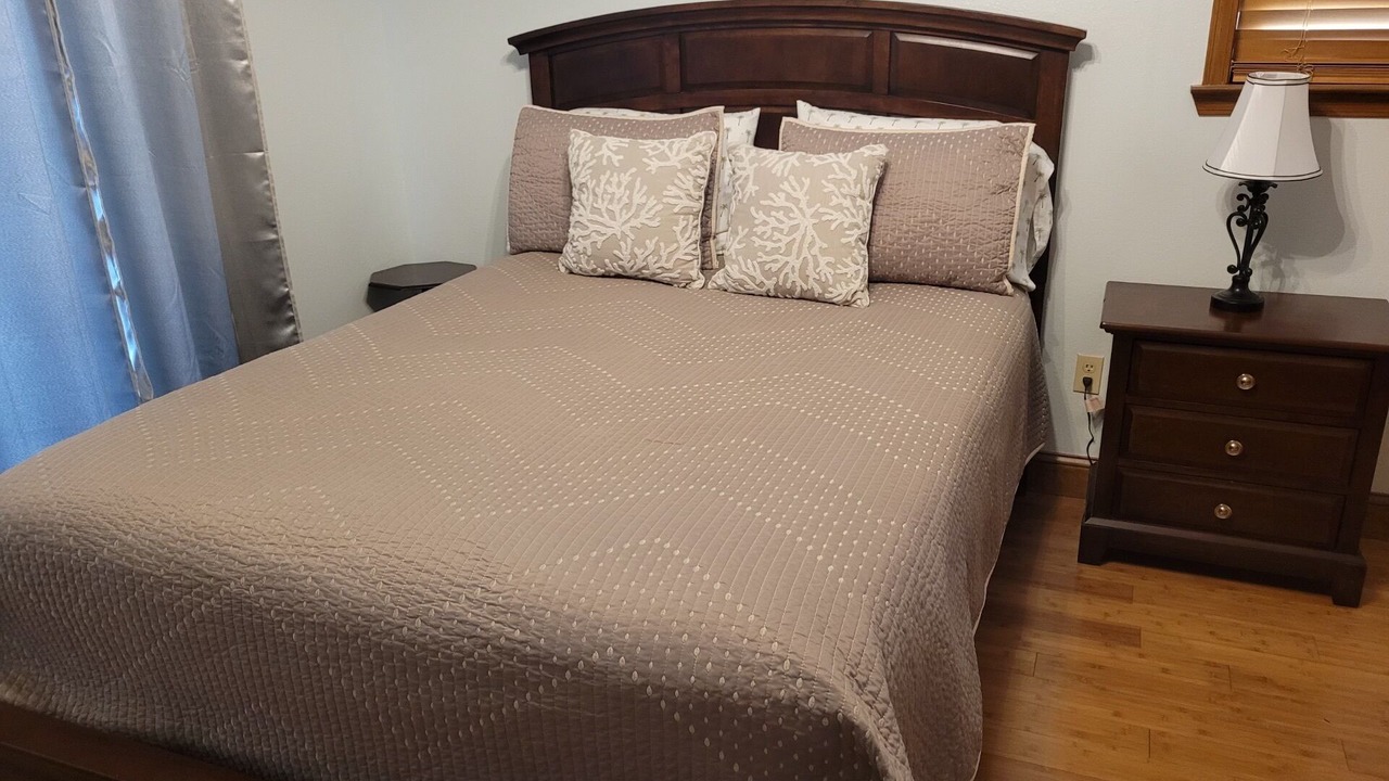 Photo of Bedroom in Ocean Springs