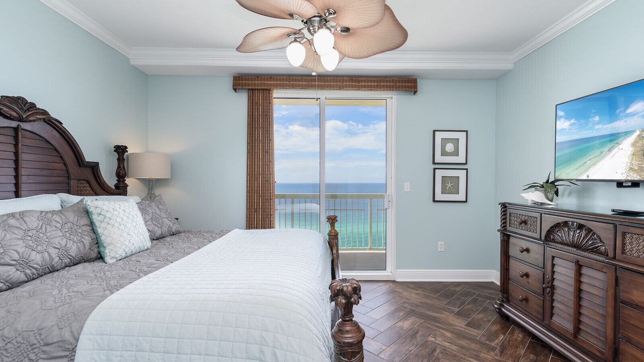 Photo of Bedroom in Miramar Beach