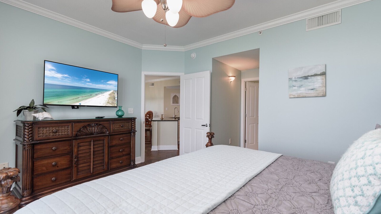 Photo of Bedroom in Miramar Beach