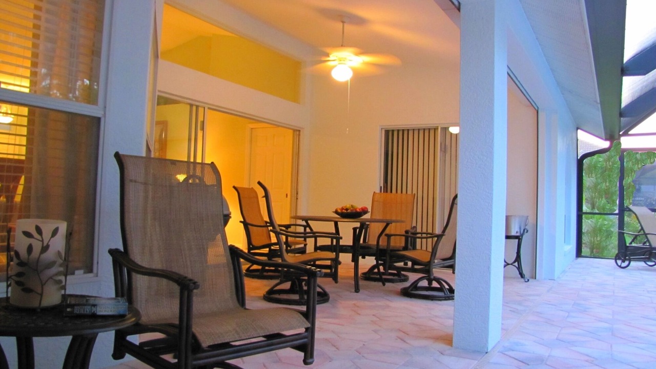 Photo of Outdoor in Crown Pointe