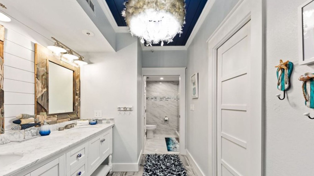 Photo of Bathroom in Crystal Beach