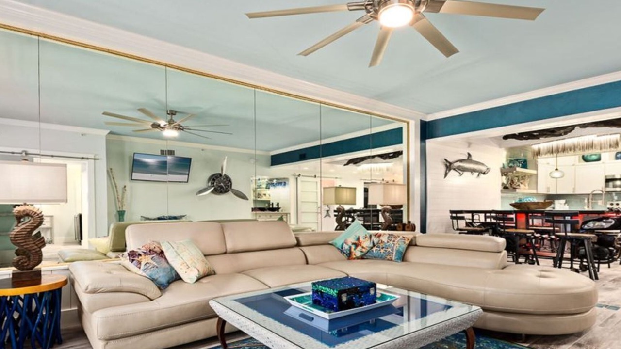 Photo of Livingroom in Crystal Beach