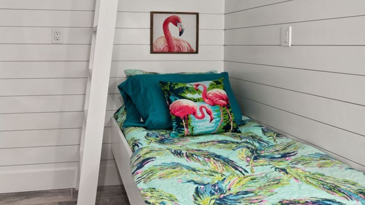 Photo of Bedroom in Crystal Beach