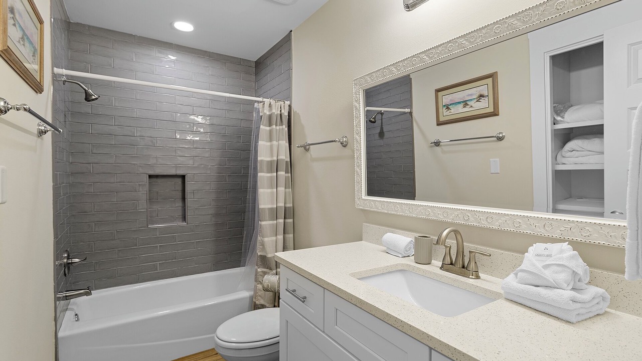 Photo of Bathroom in Gulf Trace