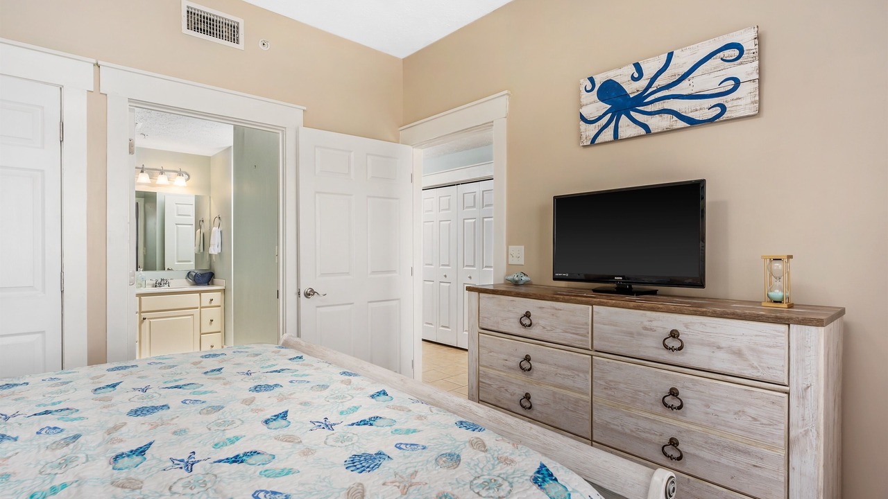 Photo of Bedroom in Mexico Beach