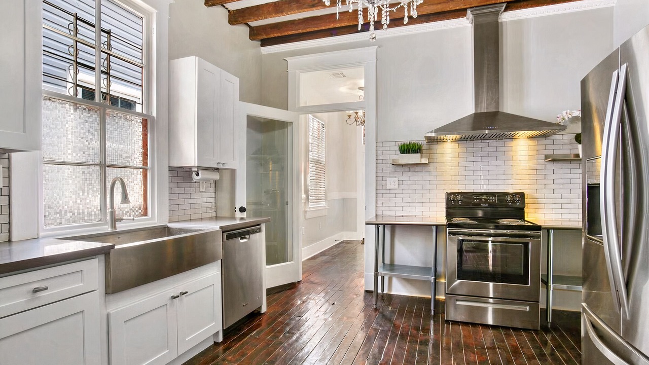 Photo of Kitchen in Mid-City