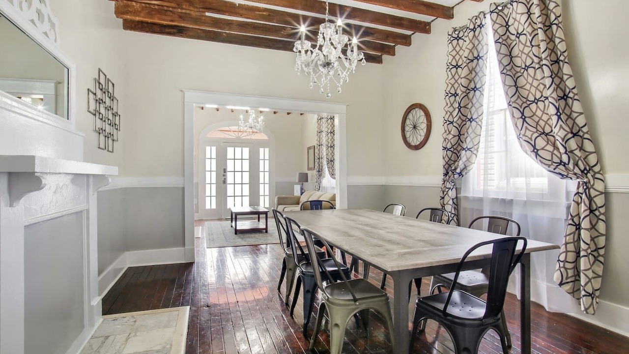 Photo of Bedroom in Mid-City