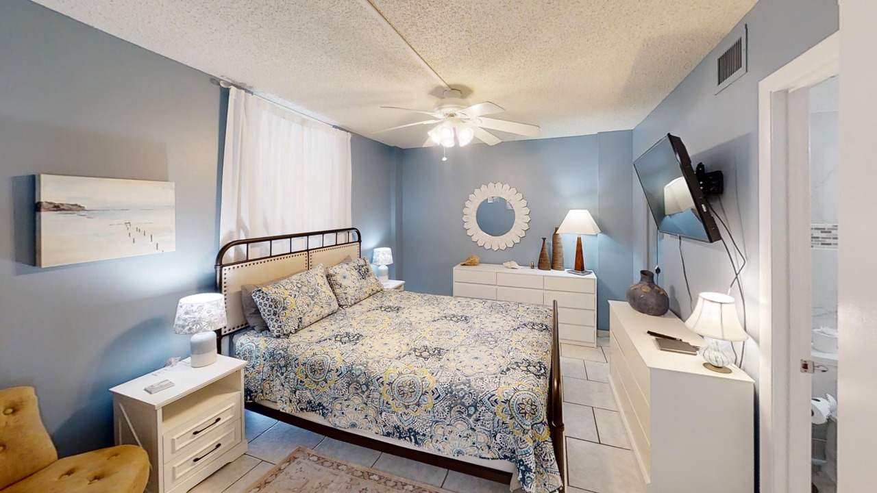 Photo of Bedroom in Gulf Lagoon Beach