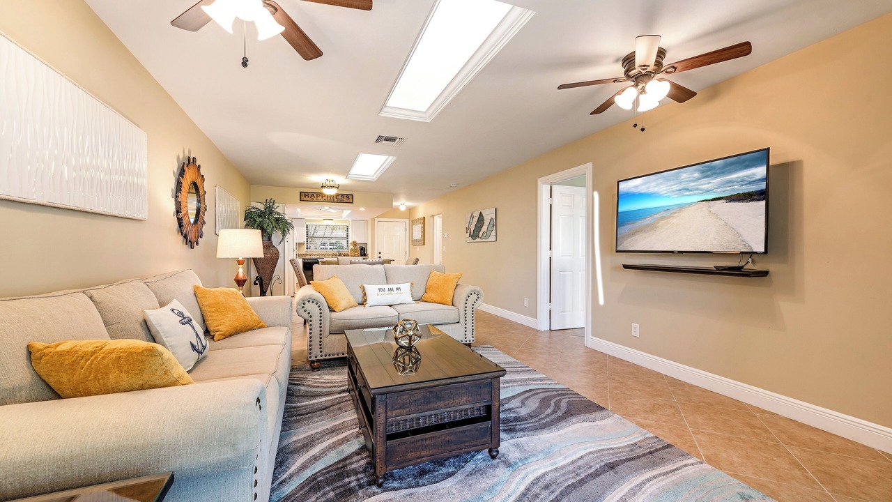 Photo of Livingroom in Old Naples
