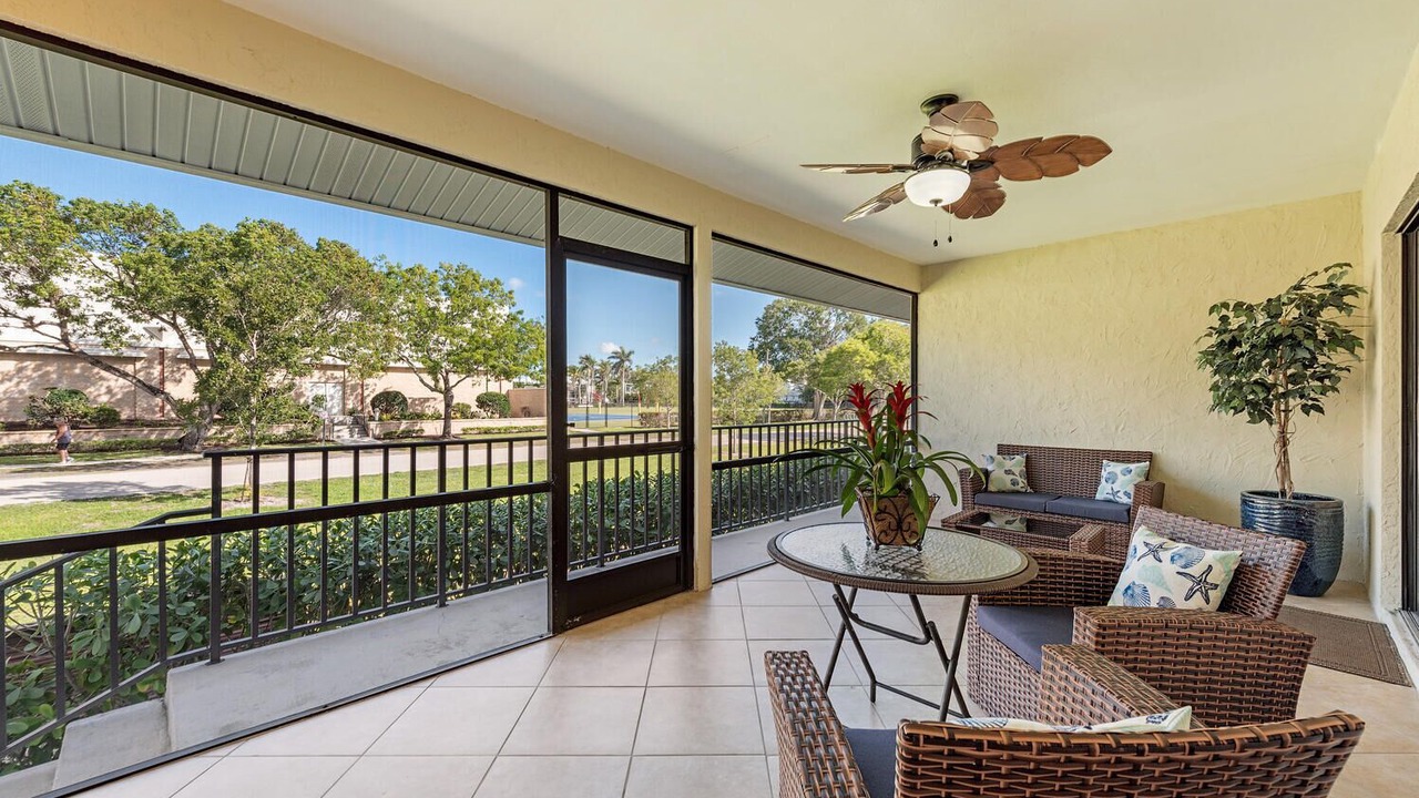 Photo of Patio Balcony in Old Naples
