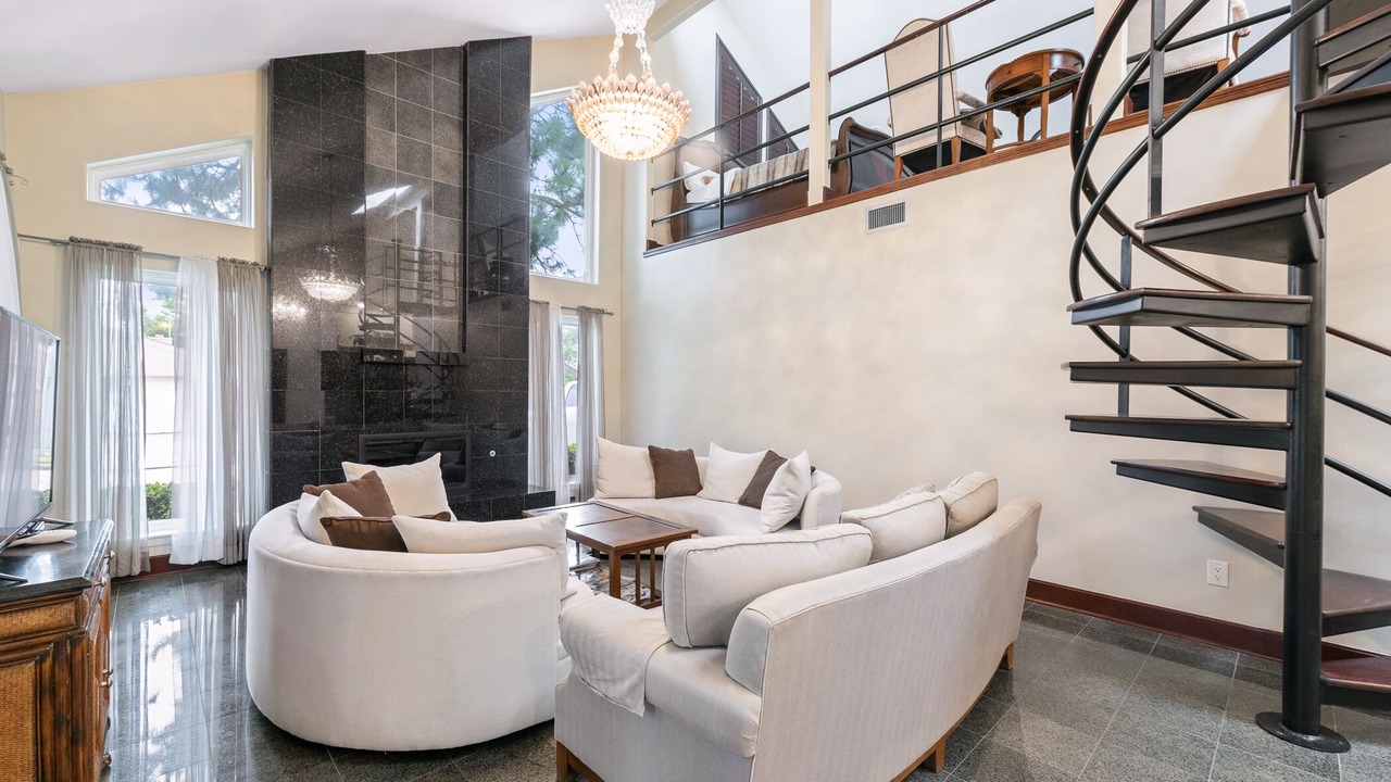Photo of Livingroom in Clodine