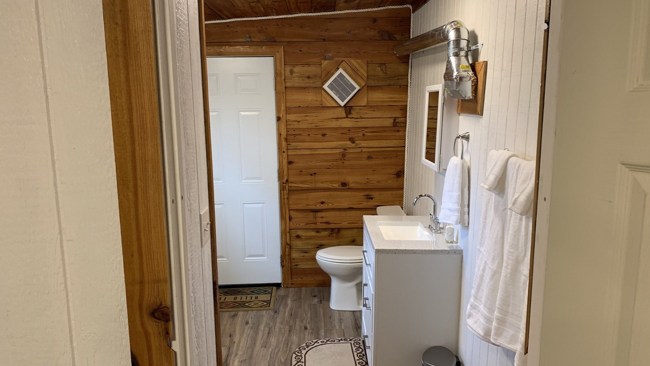 Photo of Bathroom in Saint Bernard