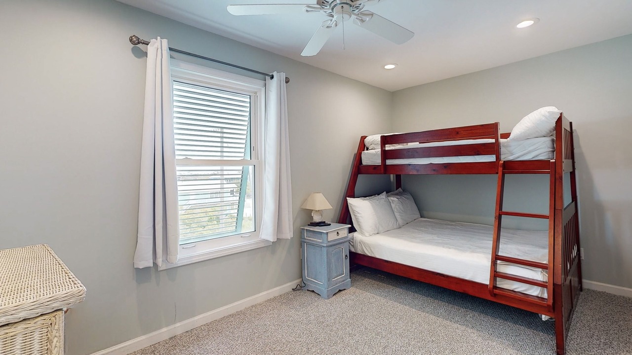 Photo of Bedroom in Cape San Blas