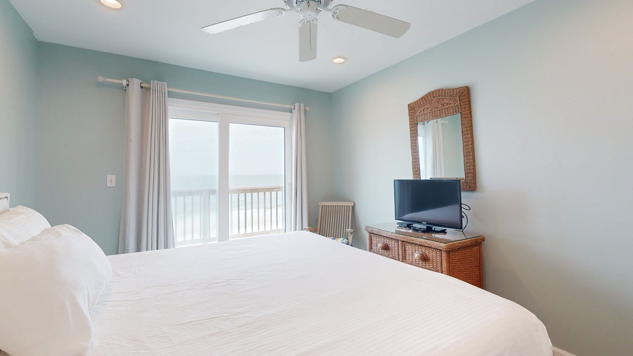 Photo of Bedroom in Cape San Blas