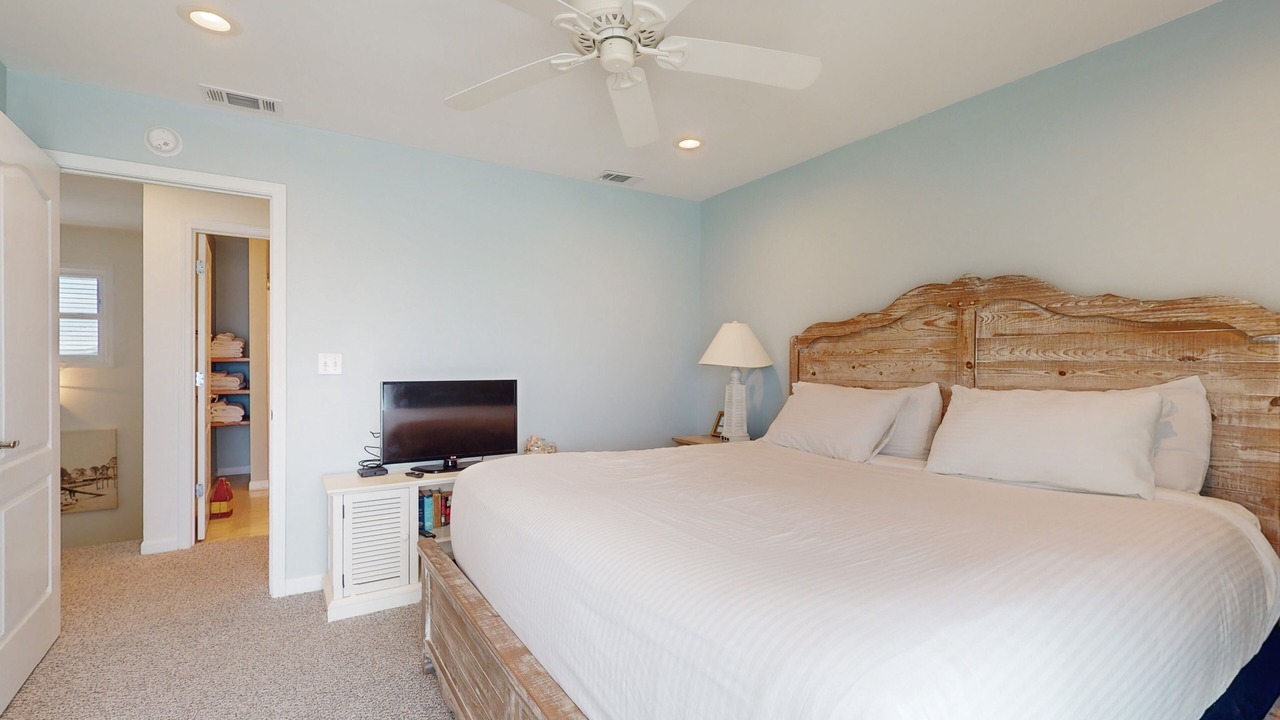 Photo of Bedroom in Cape San Blas