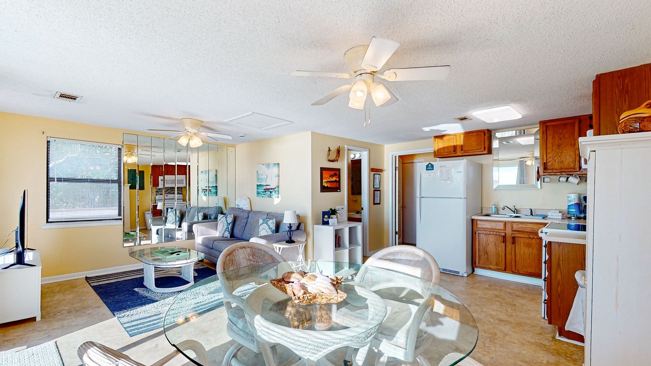 Photo of Livingroom in Indian Pass