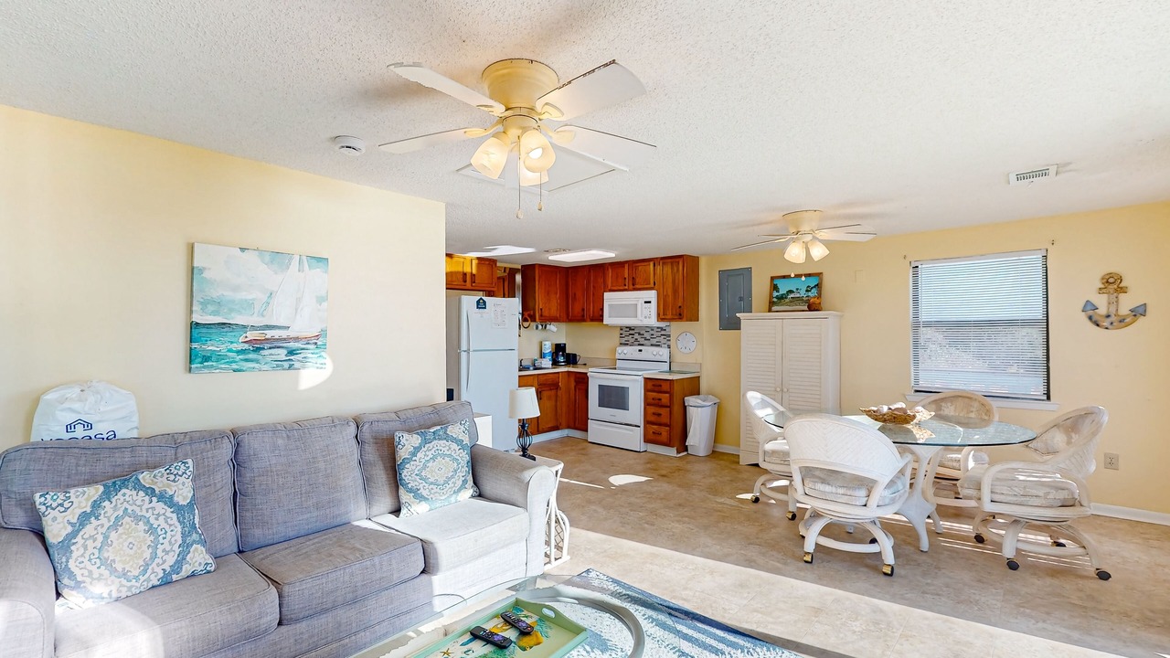 Photo of Livingroom in Indian Pass