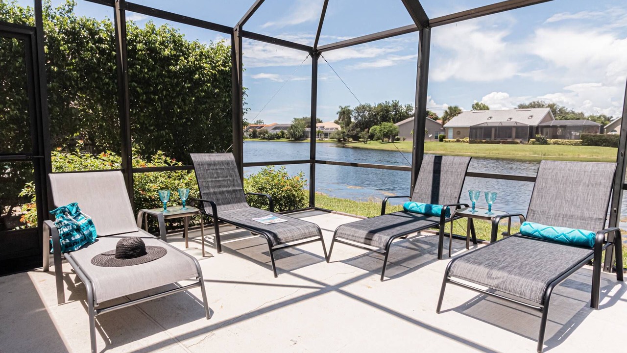Photo of Patio Balcony in Crown Pointe