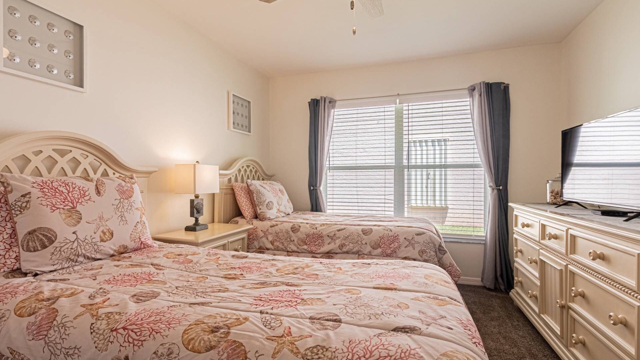 Photo of Bedroom in Crown Pointe