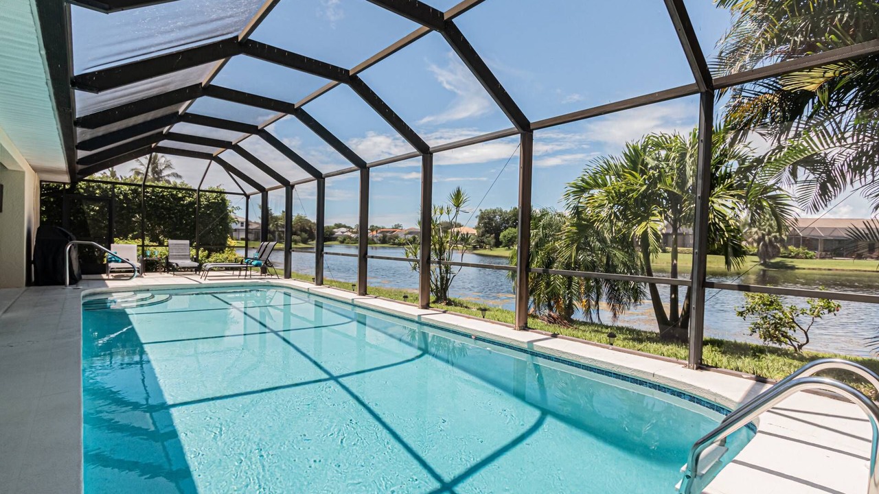 Photo of Outdoor in Crown Pointe