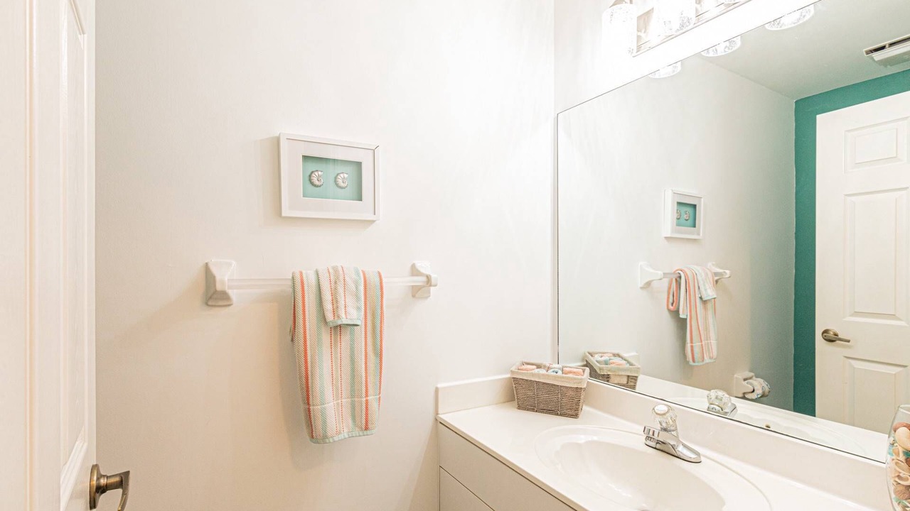 Photo of Bathroom in Crown Pointe