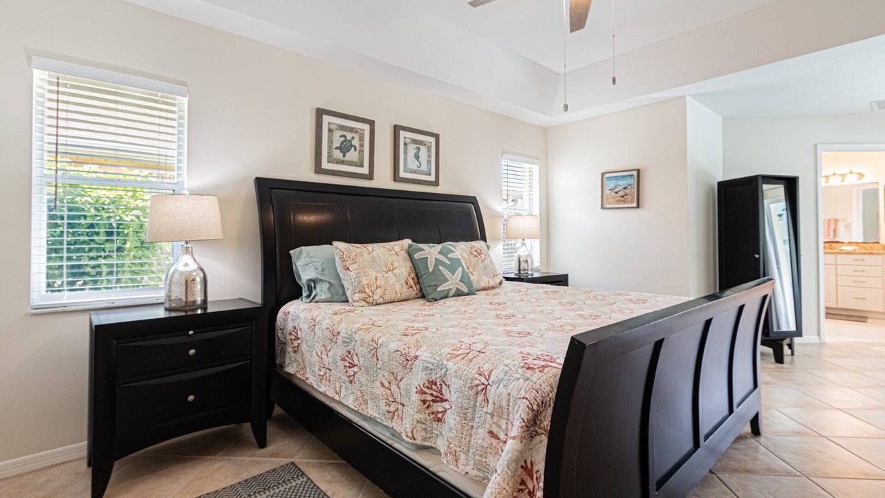 Photo of Bedroom in Crown Pointe