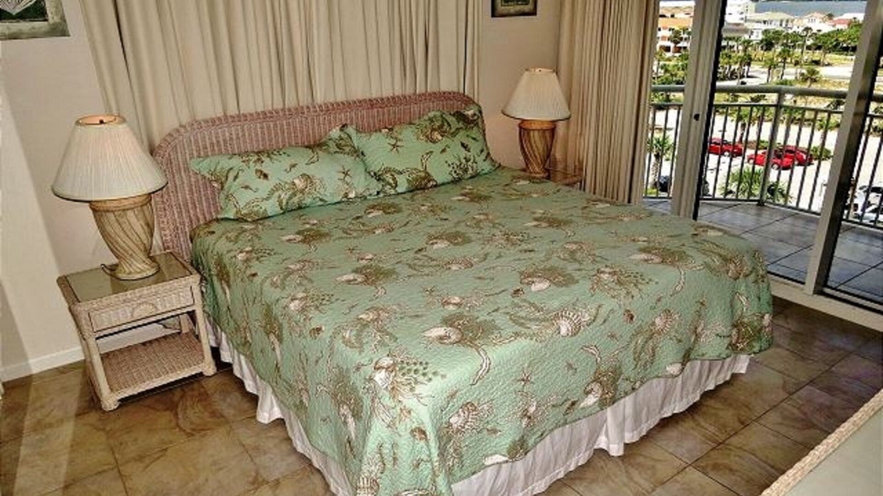 Photo of Bedroom in Navarre Beach