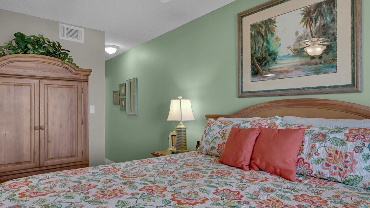 Photo of Bedroom in Miramar Beach