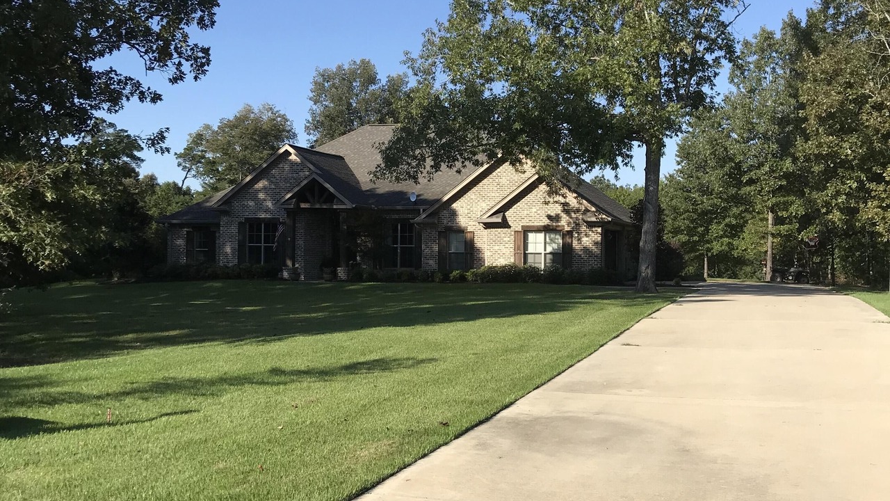 Photo of Outdoor in Starkville