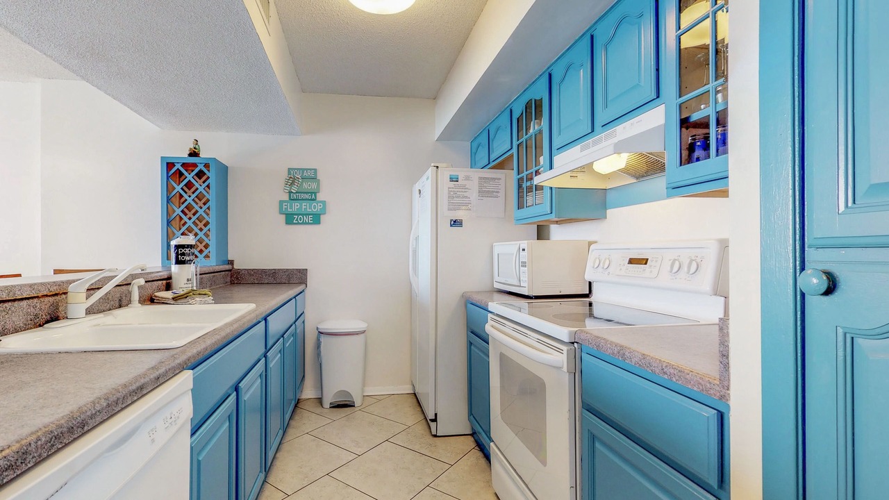 Photo of Kitchen in Gulf Lagoon Beach