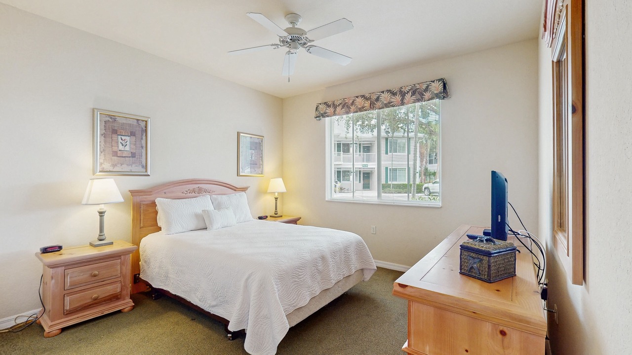 Photo of Bedroom in Naples
