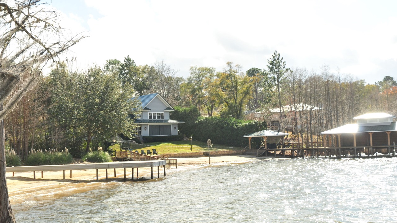 Photo of Others in Marianna