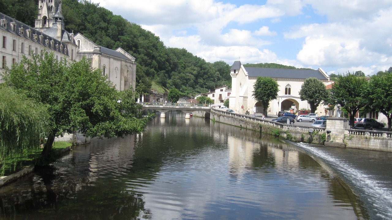 Photo of Others in Saint-Martin-de-Fressengeas