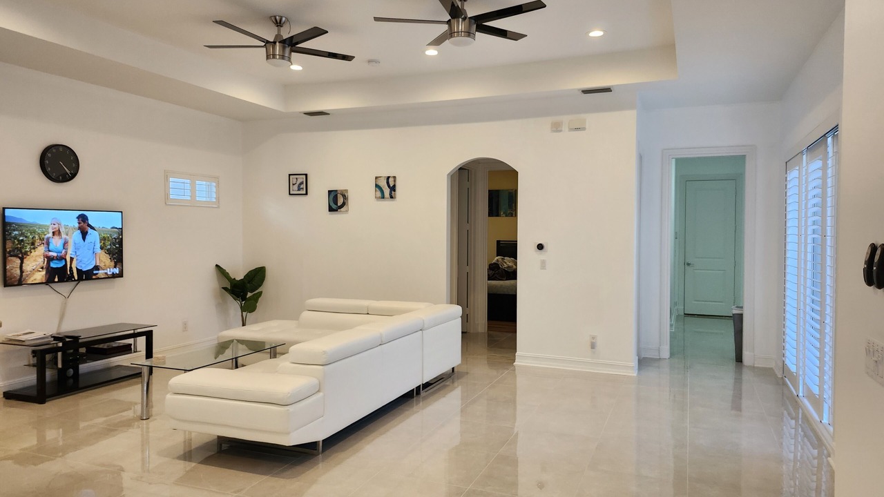 Photo of Livingroom in Central Naples