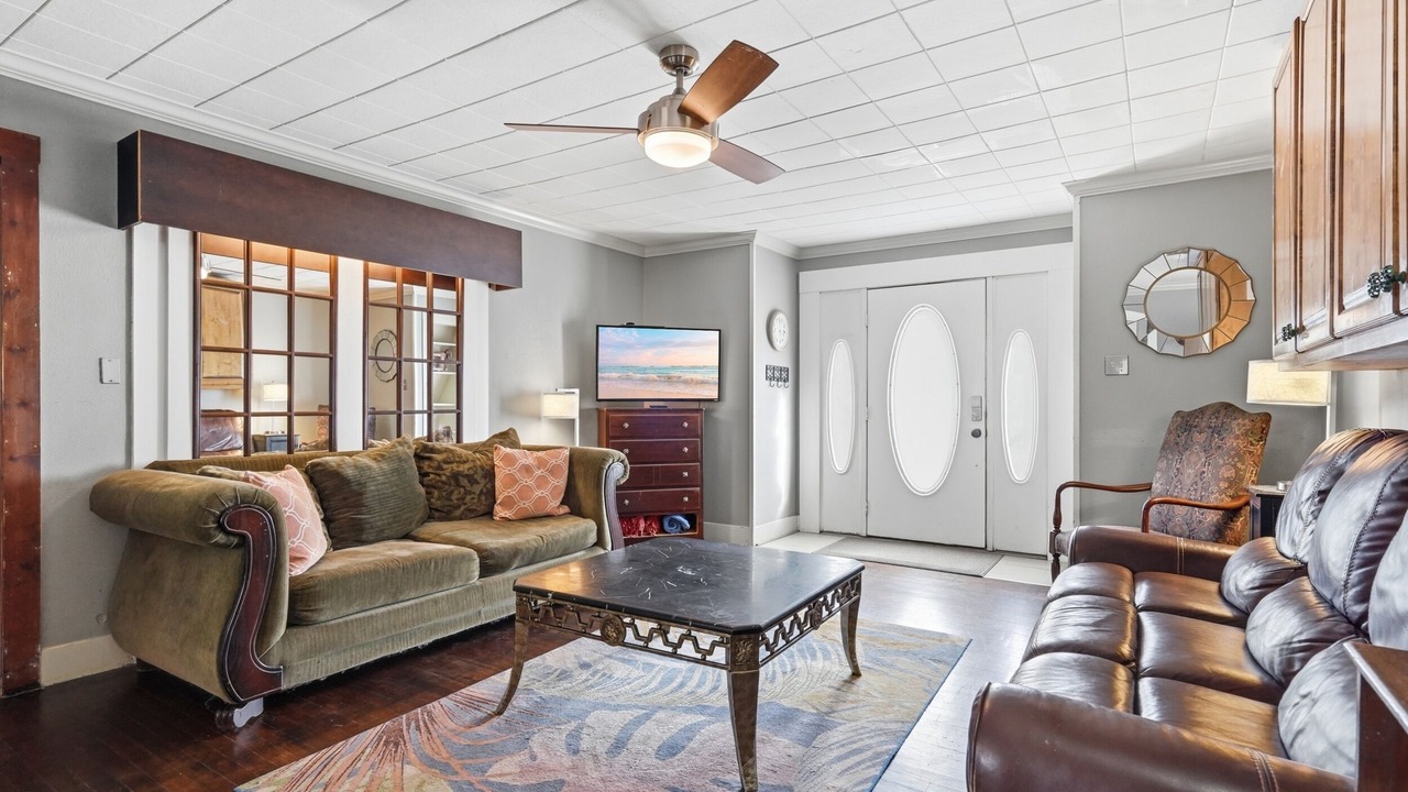 Photo of Livingroom in Lafayette