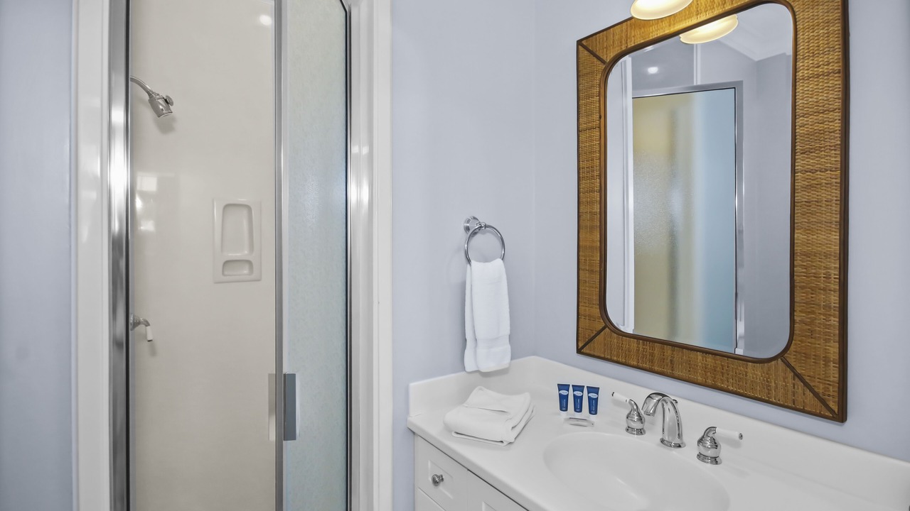 Photo of Bathroom in Beach District