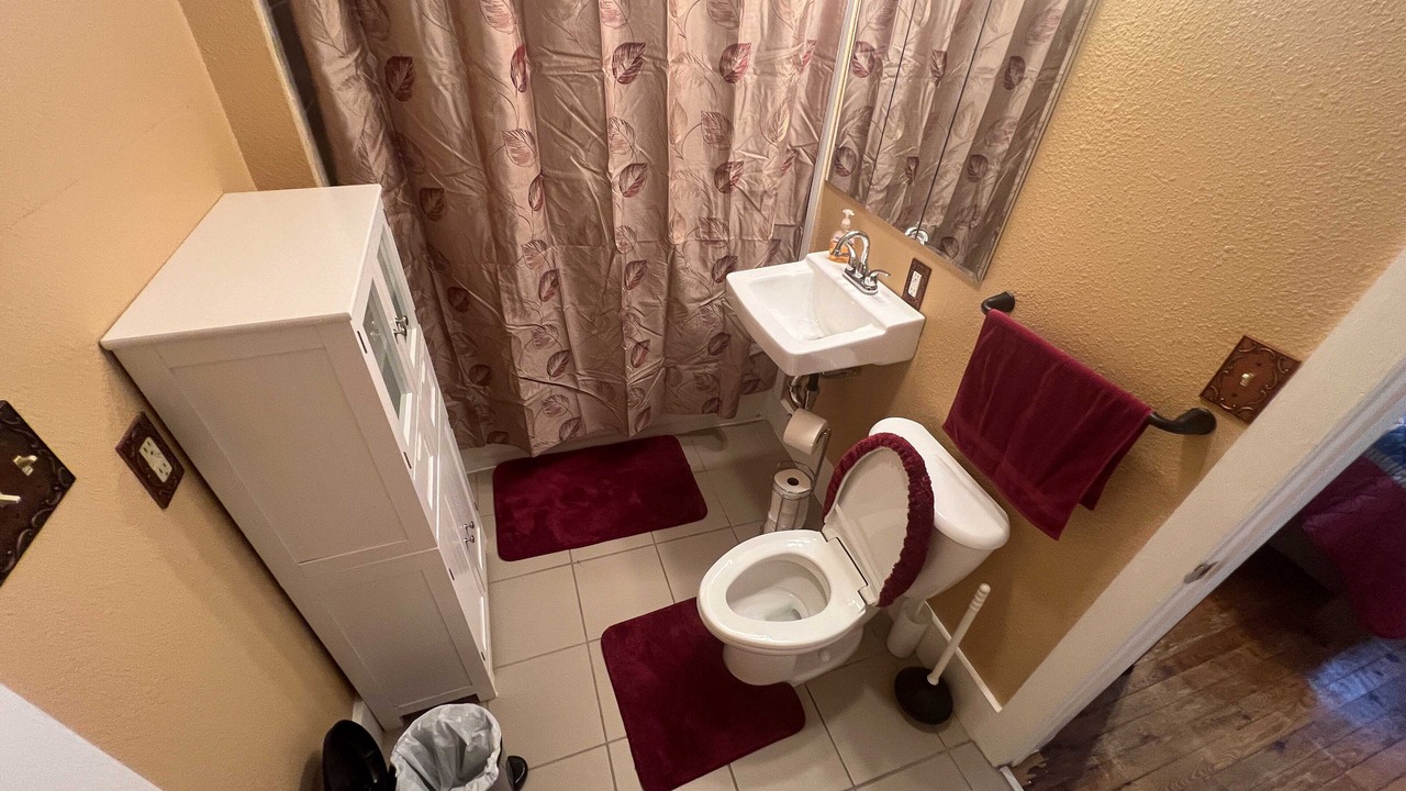 Photo of Bathroom in Gulfport