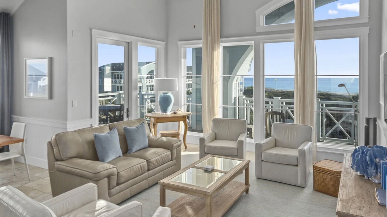Photo of Livingroom in WaterSound Beach