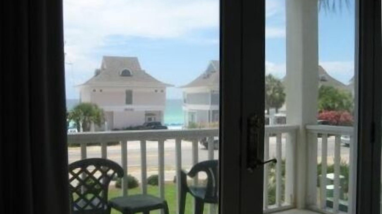 Photo of Patio Balcony in Miramar Beach