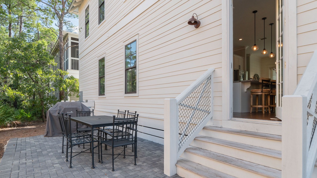 Photo of Outdoor in Lakeside at Blue Mountain Beach