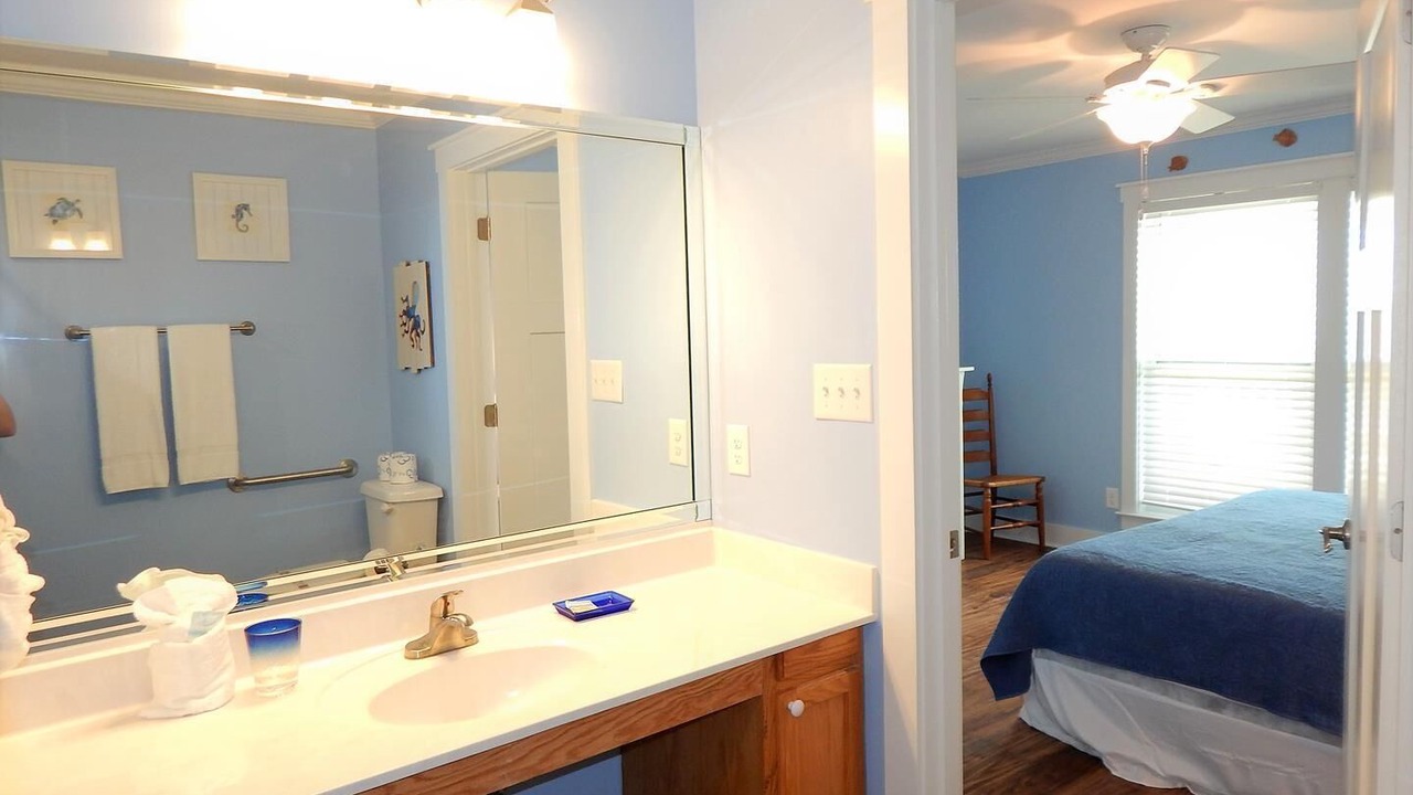 Photo of Bathroom in Dauphin Island