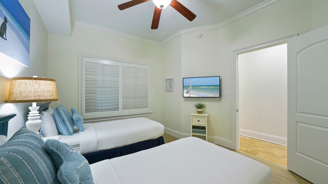 Photo of Bedroom in Crystal Beach