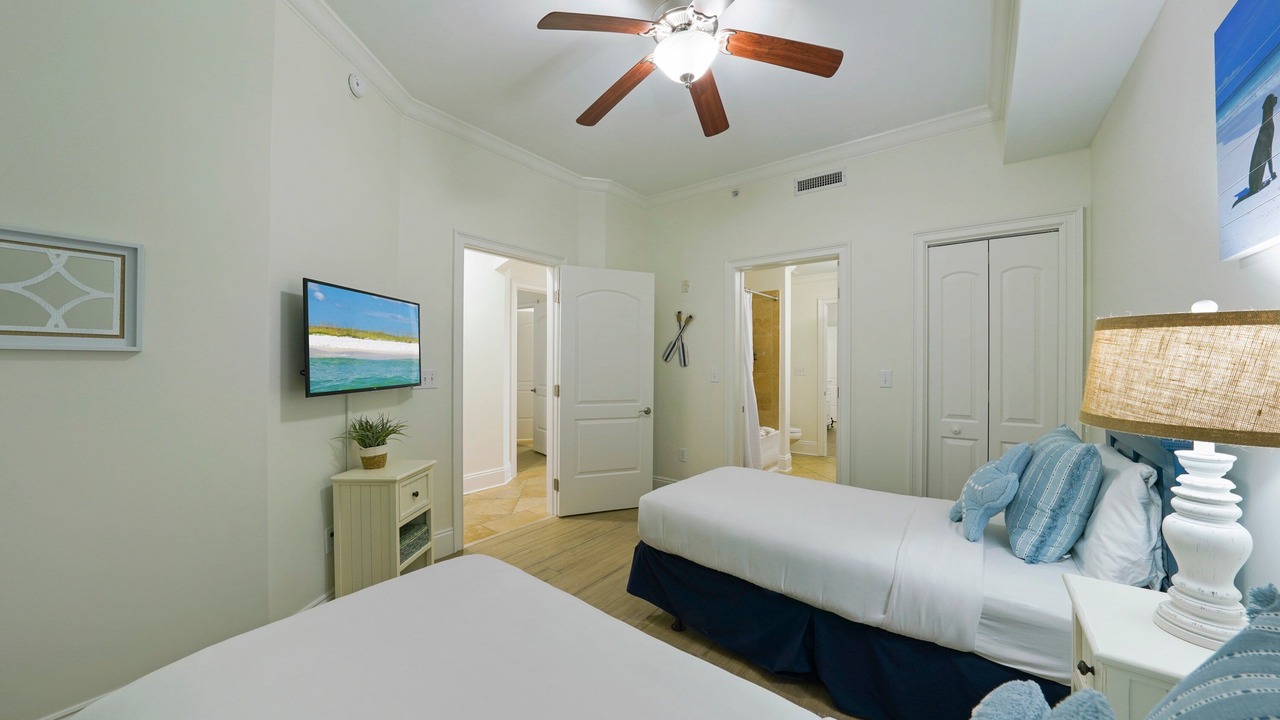 Photo of Bedroom in Crystal Beach
