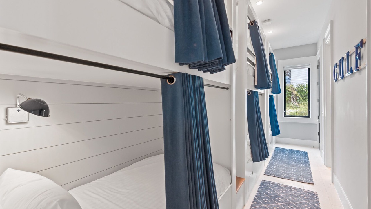 Photo of Bedroom in Seagrove Beach