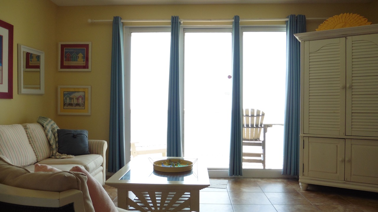 Photo of Livingroom in Lower Grand Lagoon