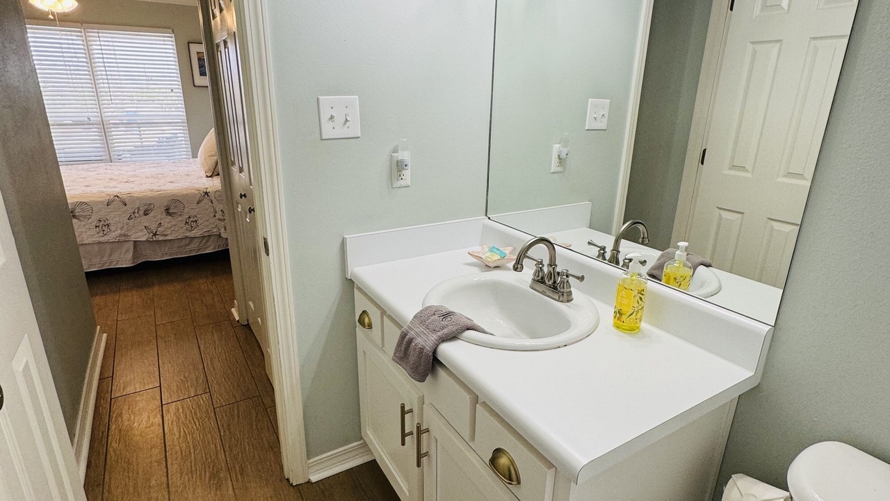Photo of Bathroom in Dauphin Island
